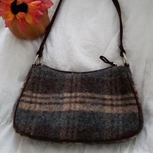 Plaid wool bag for Fall!